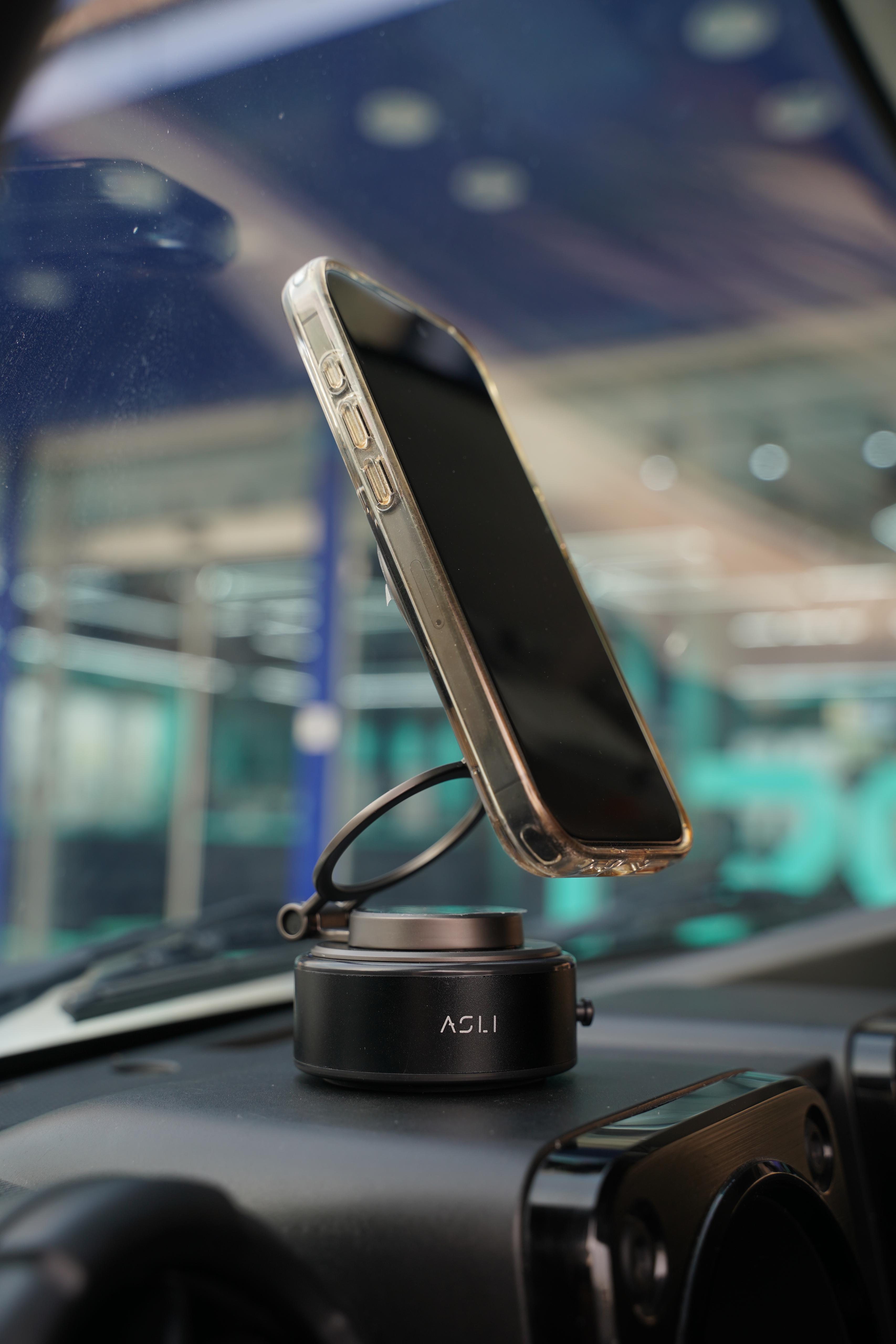 Supravox X2 حامل موبايل مغناطيسي للسيارة قابل للتعديل 360 درجة من أسلي جلوبال بقاعدة شفط | أسود Supravox X2 حامل موبايل مغناطيسي للسيارة قابل للتعديل 360 درجة من أسلي جلوبال بقاعدة شفط | أسود